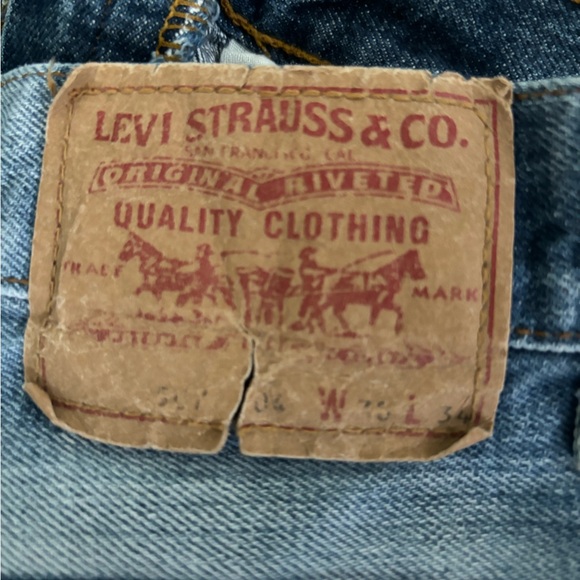 Vintage Levi’s Faded Flare Jeans - Picture 7 of 10